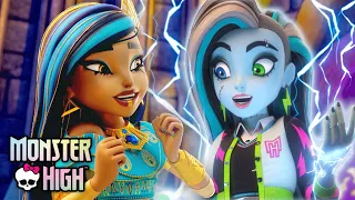 Frankie Ruins the Fearleading Pep Rally?! | Monster High