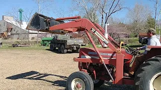 International 674 Tractor