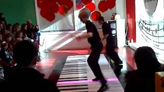 The Entertainer - Giant Piano at FAO Shwarz in New York