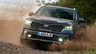 Kia Sorento в глубоком снегу. Помощь на дороге. Обзор. Тест драйв. Что может Киа Соренто.