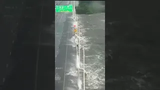 Hurricane Idalia makes landfall in Florida; I-275 highway floods in Tampa Bay