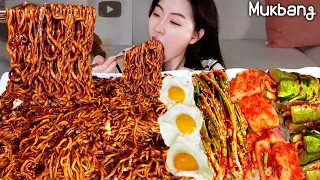 black bean noodles "Jajangmyeon"and Kimchi eating show ㅣREAL SOUNDㅣASMR MUKBANGㅣEATING SOUND!