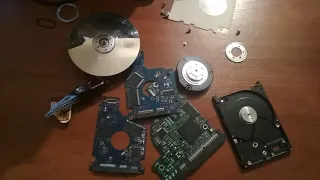 Что можно взять со старого жесткого диска? Разбираем HDD на запчасти