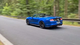 Ford Mustang 5.0 V8 (2020) - engine & exhaust sound + acceleration