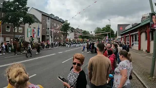 Aufmarsch zur Parade Schützenfest Neuss Furth 2024