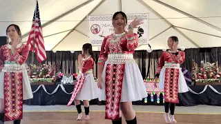 Hmong Group dancing 2023