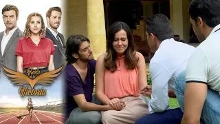 Cecilia se entera que Victoria es su hija | El vuelo de la victoria - Televisa