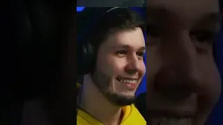 Хускар любит Белочек, особенно под пив... #dota2 моменты со стрима #дота2