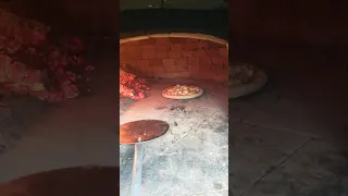 Пицца из помпейской печи
