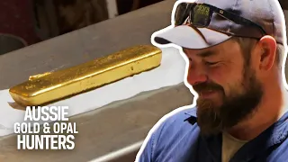 Dust Devils' RISKY Move Results in $133,000 Gold Bar! | Aussie Gold Hunters