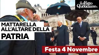 Festa delle Forze armate, il presidente Mattarella all'Altare della Patria col ministro Crosetto