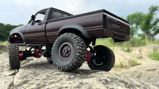 WPL HILUX C24 Rock crawling