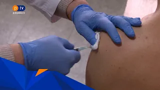 Як вакцинують полтавців від коронавірусу у громадських місцях