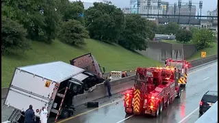 Jackknifed semi reported on Gratiot entrance ramp from southbound I-75