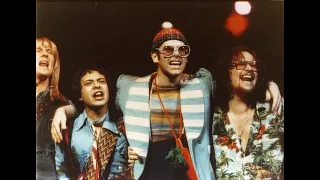 Elton John - Pinball Wizard (Live at Dodger Stadium 1975)