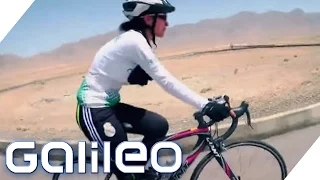 Diese afghanischen Frauen machen Revolution auf Rädern | Galileo | ProSieben