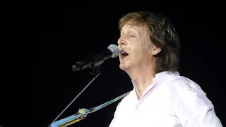 Paul McCartney - Love Me Do / Blackbird / Here Today - Werchter 30-Jun-2016