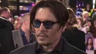 Mortdecai: Johnny Depp "Mortdecai" Red Carpet Movie Premiere Interivew | ScreenSlam