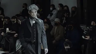 Yohji Yamamoto Men's Fall/Winter 2022 Runway | Paris Fashion Week Men's | VRAI Magazine