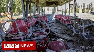 Russia 'used cluster munitions' in Ukrainian city of Kharkiv - BBC News