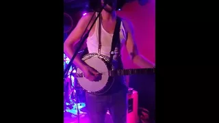 Nothing Else Matters live by Steve 'n' Seagulls