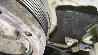 CAUTION - TIMING BELT - TRIPLE CHECK THESE MARKS - TURN BY CRANKSHAFT - CLOCKWISE