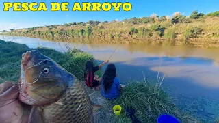 pesca de CARPAS al costado de la RUTA/ Este LUGAR lo tenes que ir a CONOCER!