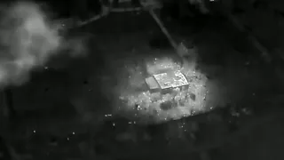 Russian positions in Bakhmut are found and destroyed / Ukraine war video footage