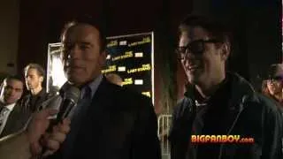 Arnold Schwarzenegger & Johnny Knoxville interview on THE LAST STAND red carpet in Dallas
