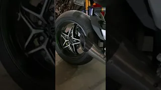 #kawasaki ninja H2 exhaust sound and flaim throwing