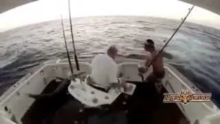 Смешные случаи на рыбалке- прикольная рыбалка!