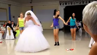 Танец невесты жениху на свадьбе..!!