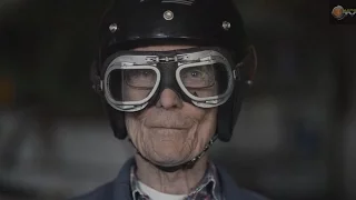 "Мне 93 года и я до сих пор езжу на мотоцикле..."