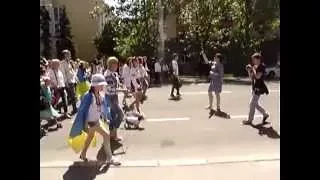 Гімн Україна на параді вишиванок у Миколаєві