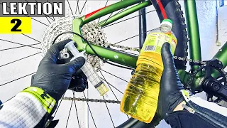 Lektion 2. Rapsöl statt Kettenöls auf dem Bike. Wie soll man die Kette pflegen und fetten.