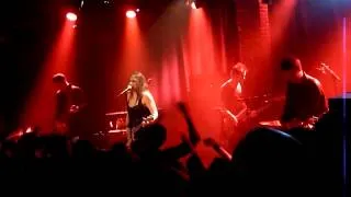 Izia - Life Is Going Down (Live in Paris, Maroquinerie, March 17th, 2012)