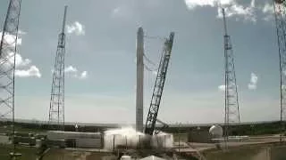 Liftoff of SpaceX CRS-7