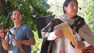 Vaccination against stress! Indians from Ecuador Runa Kay & Inty "Pakarina".