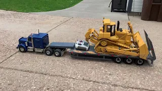 1/14 RC heavy haul logistics pt.3 Tamiya king hauler 60pound dozer loading hauling demo.