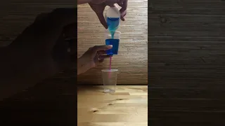 Опыт для детей "Вода и воздух" / experiment with water