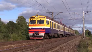 Элeктропоезд ЭР2Т-7116 на о.п. Саулкалне / ER2T-7116 EMU at Saulkalne stop