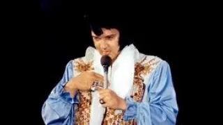 12/30/1976 Elvis Presley received a birthday cake from his fan just 6 days before hie 42nd birthday,