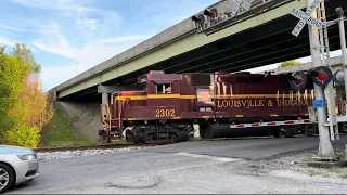 Louisville and Indiana train ￼#railfan #train