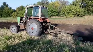 ОРАНКА 2022.ПЕРШИЙ ВИЇЗД. ПЛУГ ПЛН-3-35 З САМОРОБНИМИ УГЛОСНІМАМИ. ТРАКТОР ЮМЗ-6 З ДВИГУНОМ Д-240