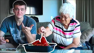 200 Year Old Grandma EATS SEAFOOD for the FIRST TIME *MAMMY*