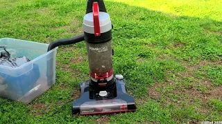 Bissell PowerForce Helix Turbo Vacuum Destruction