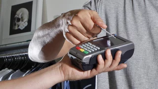 Electronic wallet for the iPhone