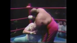 Fritz Von Erich vs Abdullah The Butcher. 1986