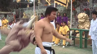 Enter The Dragon: Bolo Taking On 4 Guards At Once | Bolo Yeung