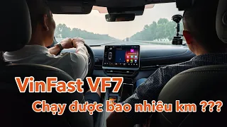 VinFast VF7 chạy được bao xa với 1 lần sạc pin?